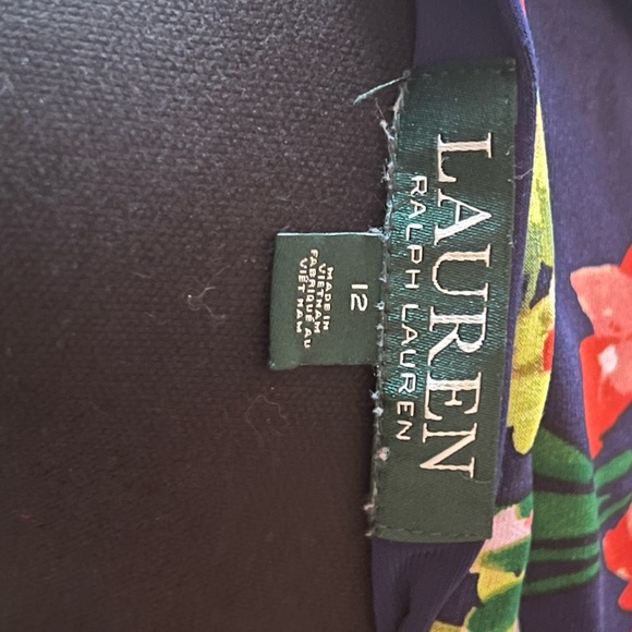 Excellent condition- Lauren Ralph Lauren Floral Fit and Flare Dress- Size 12 - Picture 6 of 9